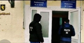 Grupare infracțională specializată pe scheme de șantaj și extorcare de mijloace financiare, anihilată de poliție
